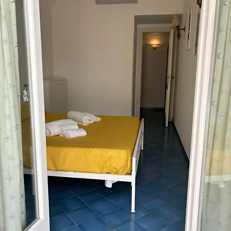 Nennell'apartment شقة كابري