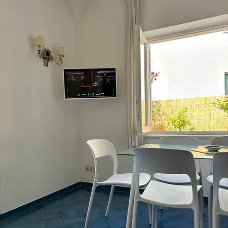 Nennell'apartment كابري