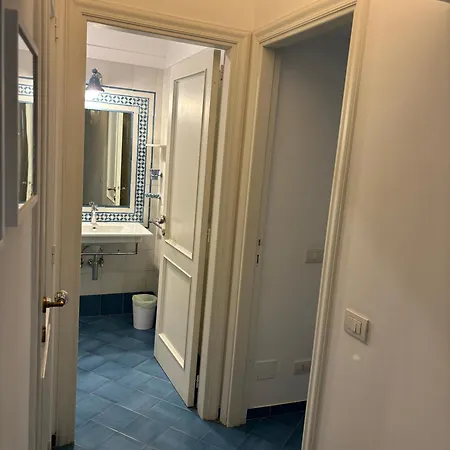 Nennell'apartment شقة كابري