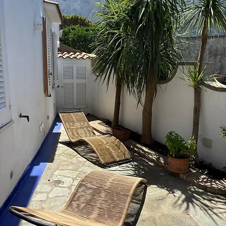 Nennell'apartment شقة *